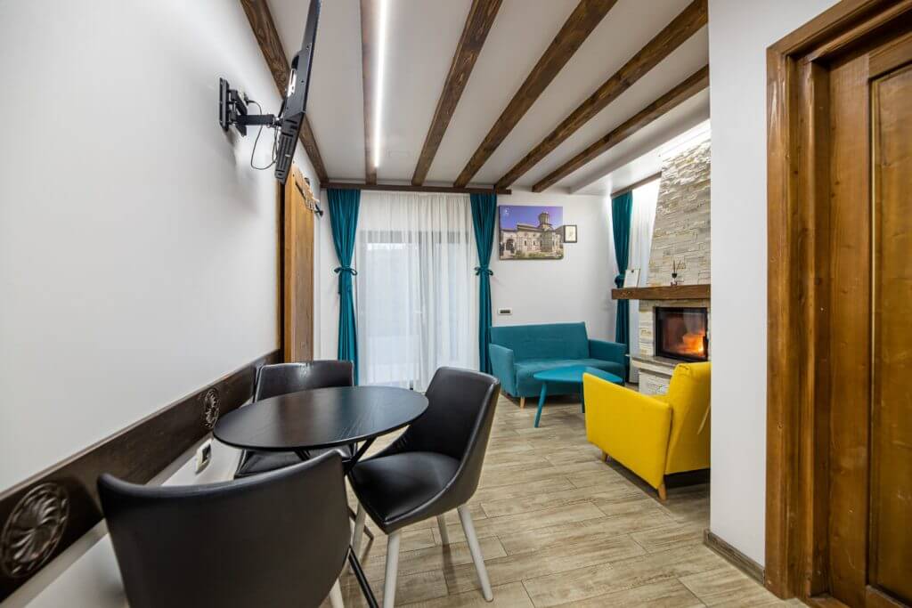 cazare munte camera living livingroom cabana in natura cabana cu lac cabana natura lake view villas cabana valcea cabana munti cabana confort